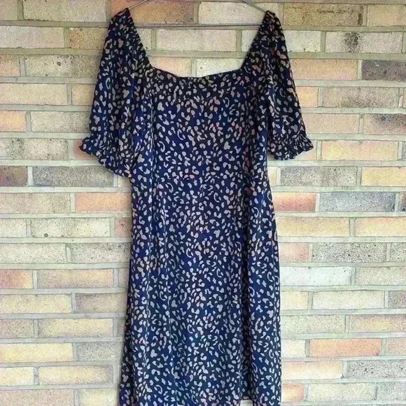 NWT Chelsea28 short sleeve puff sleeve knee length leopard print dress - Picture 7 of 9